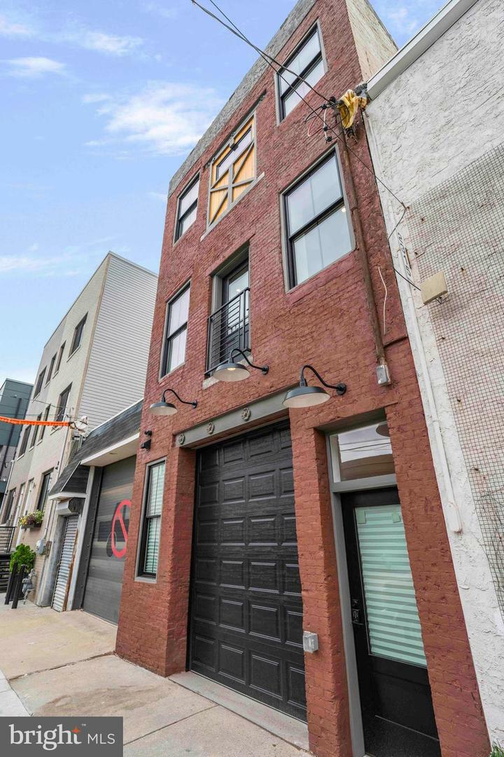 Property Photo: 2313 E Hazzard Street PA 19125