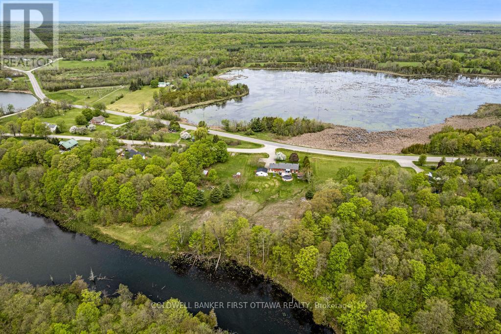Property Photo: 467 Lake Eloida Road ON K0E 1Y0