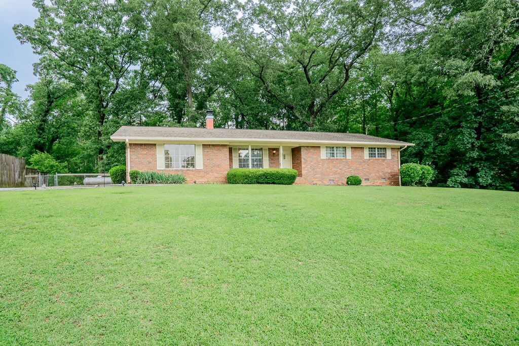 Property Photo: 400 Clear Oak Drive GA 30721