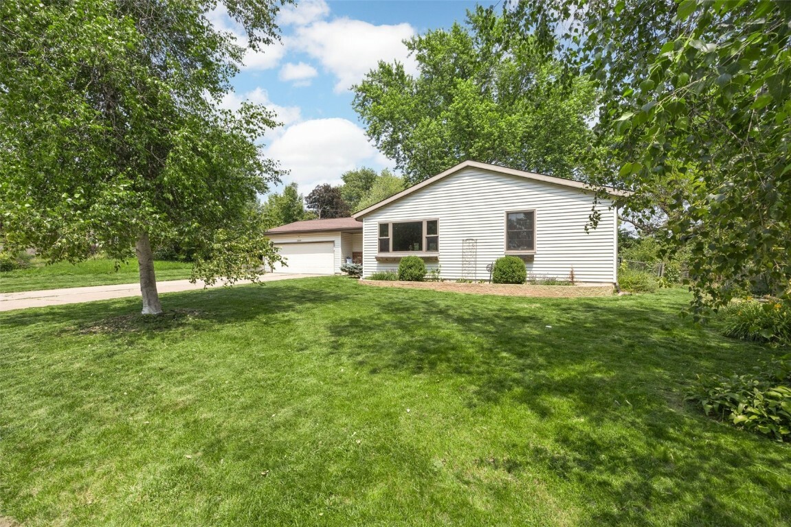 Property Photo: 1009 19th Avenue IA 52241