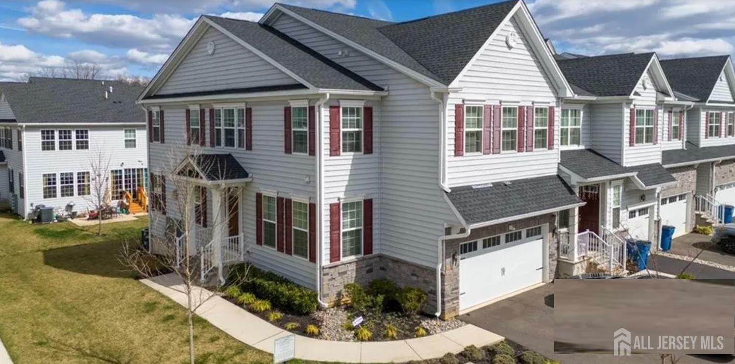 25 Larkspur Lane  Monroe NJ 08832 photo