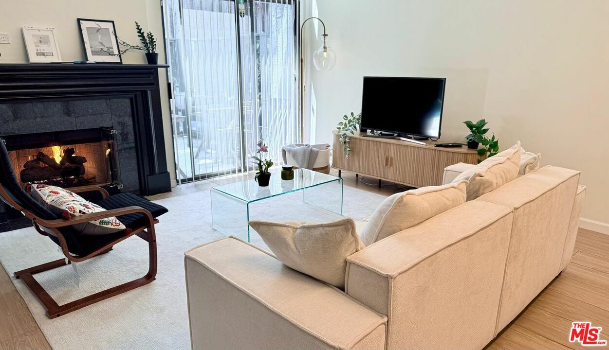 Property Photo: 1925 S Beverly Glen Blvd CA 90025