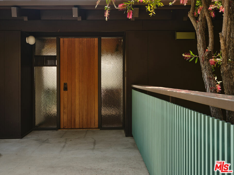Property Photo: 2052 Mayview Dr CA 90027
