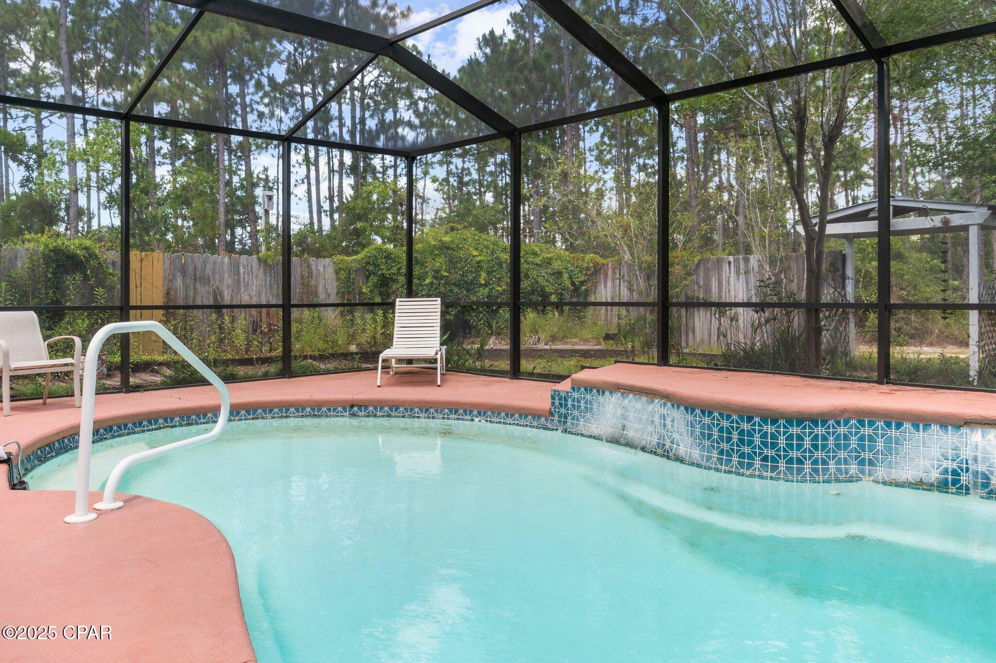 Property Photo: 1701 E Highway 388 FL 32409