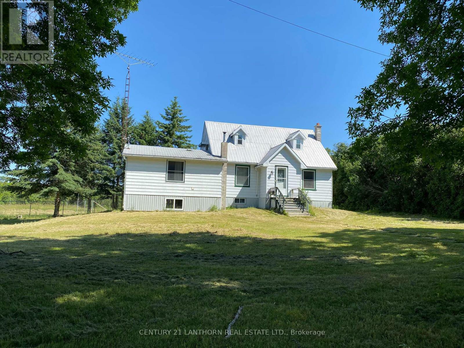 Property Photo: 897 Enright Road South ON K0K 3A0