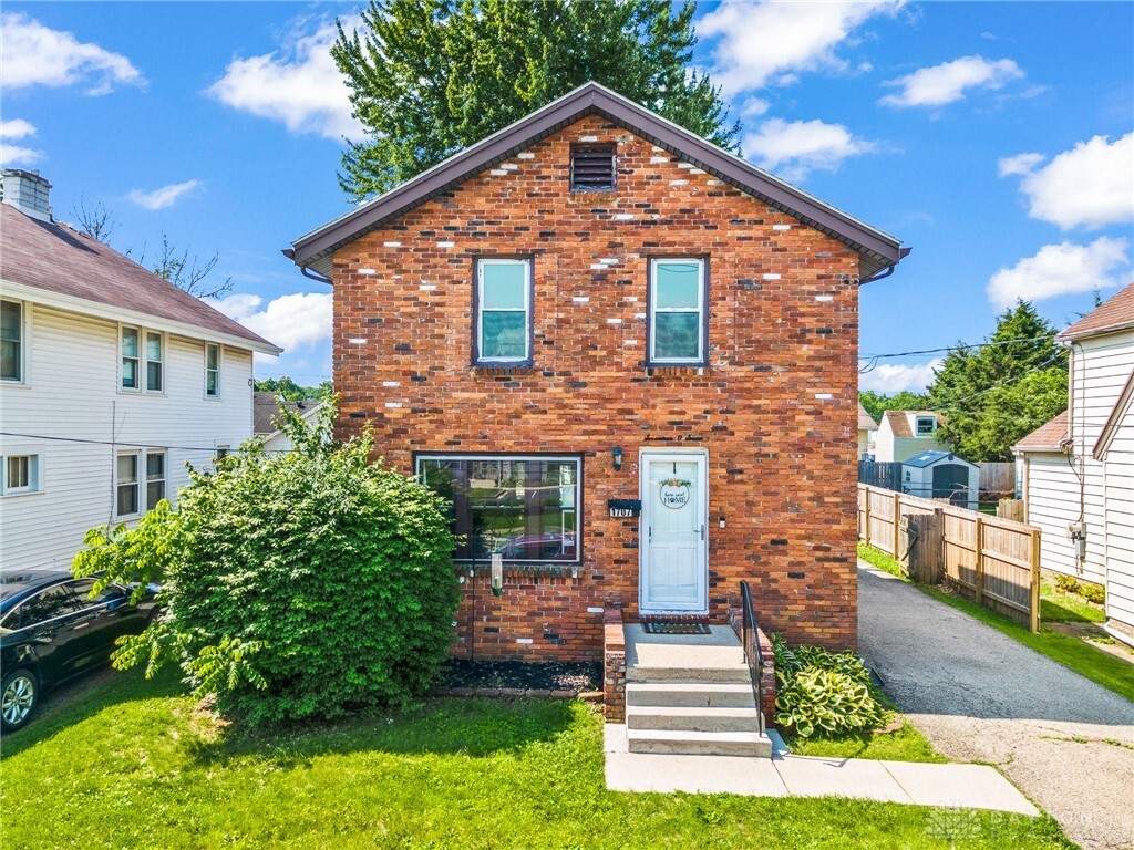 Property Photo: 1707 Maiden Lane OH 45504