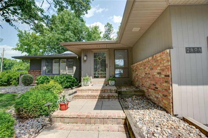 2404 S Angle Court  Decatur IL 62521 photo