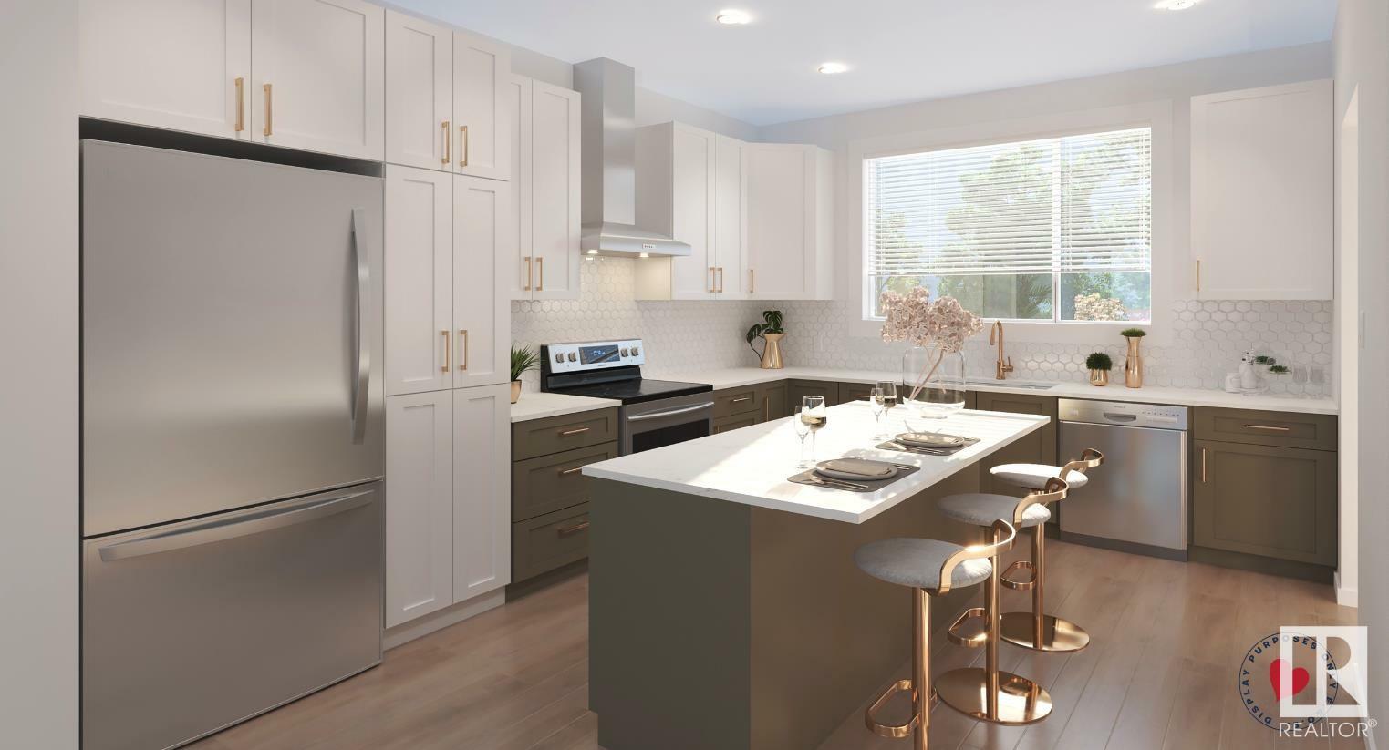 Photo de la propriété:  9332 221 Street NW  AB T5T 6C9 