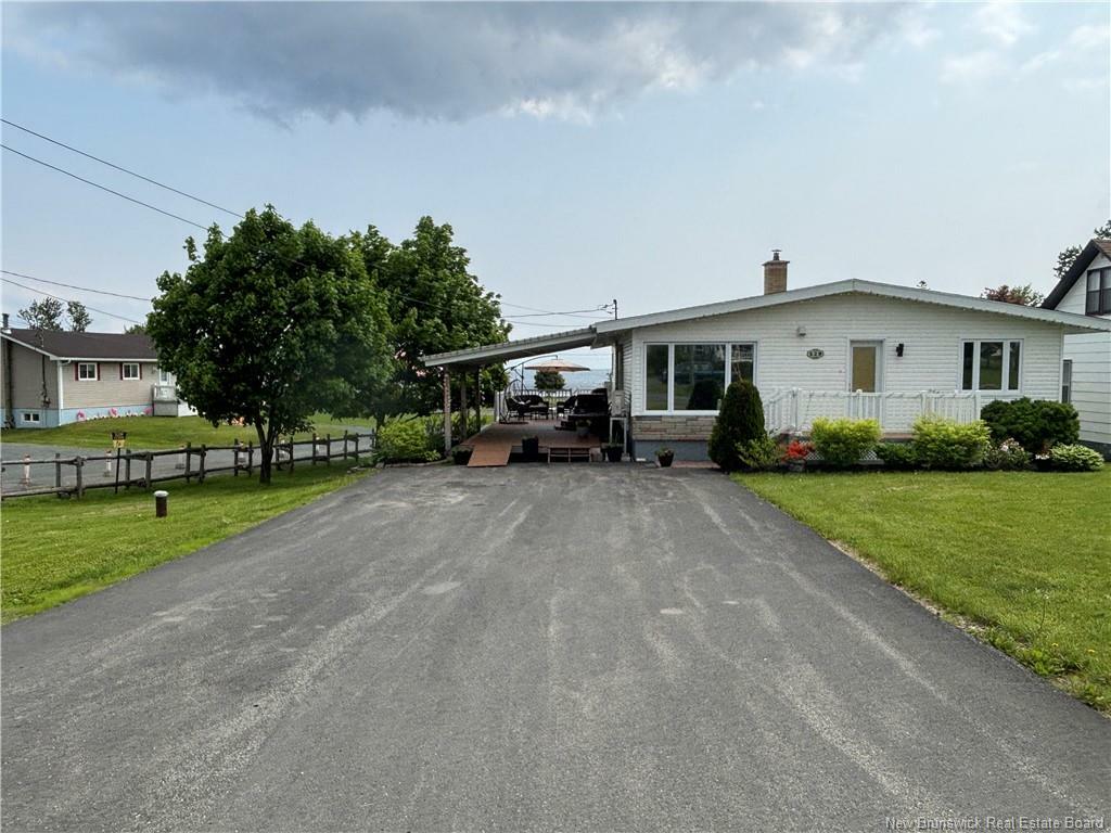 Property Photo: 529 Rue Principale NB E8J 3A2