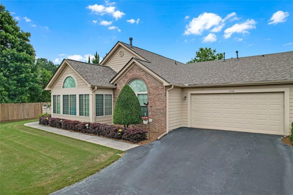 Property Photo: 1402 Silver Summit Drive SE GA 30094