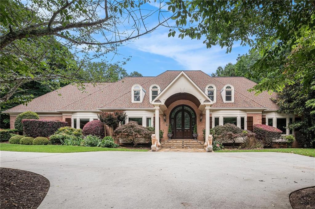 Property Photo: 7660 Treeridge Court GA 30350