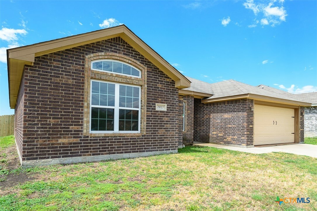 Property Photo: 2102 Golden Eagle Drive TX 76549