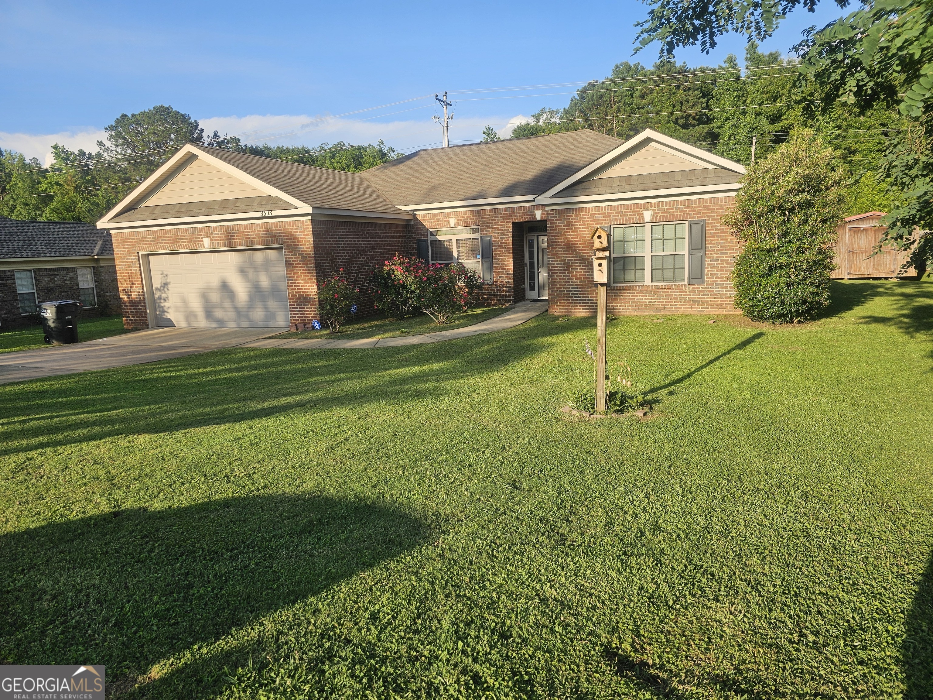 Property Photo: 3503 Village Creek Court AL 36801