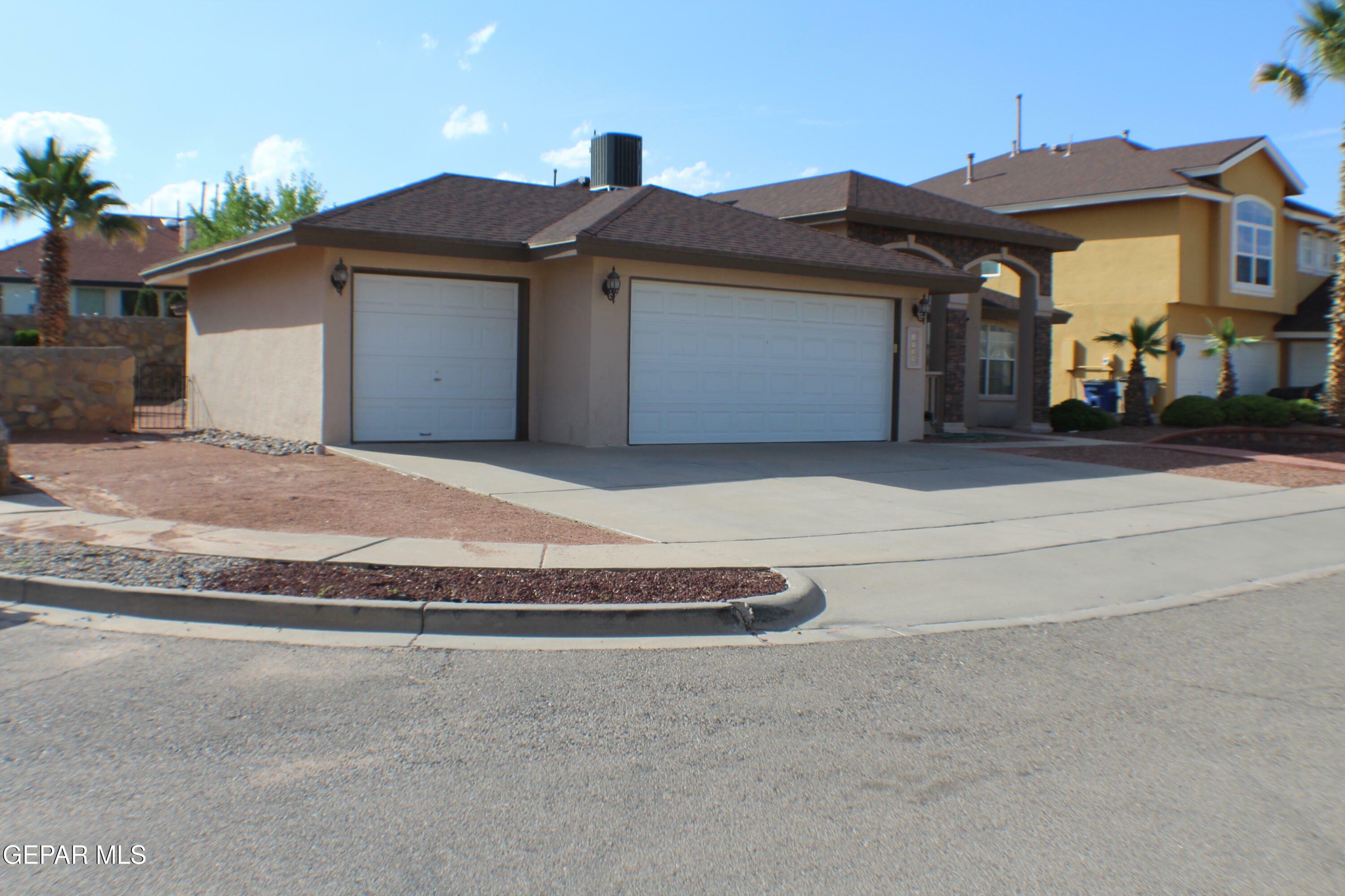 Property Photo: 1429 Jettie Ray Way TX 79936