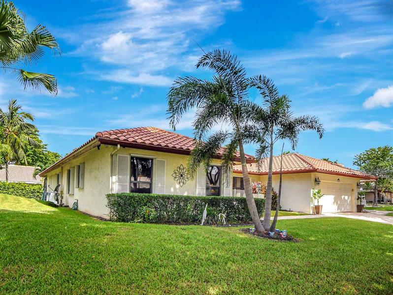 Property Photo: 243 Deer Creek Woodlake Circle FL 33442