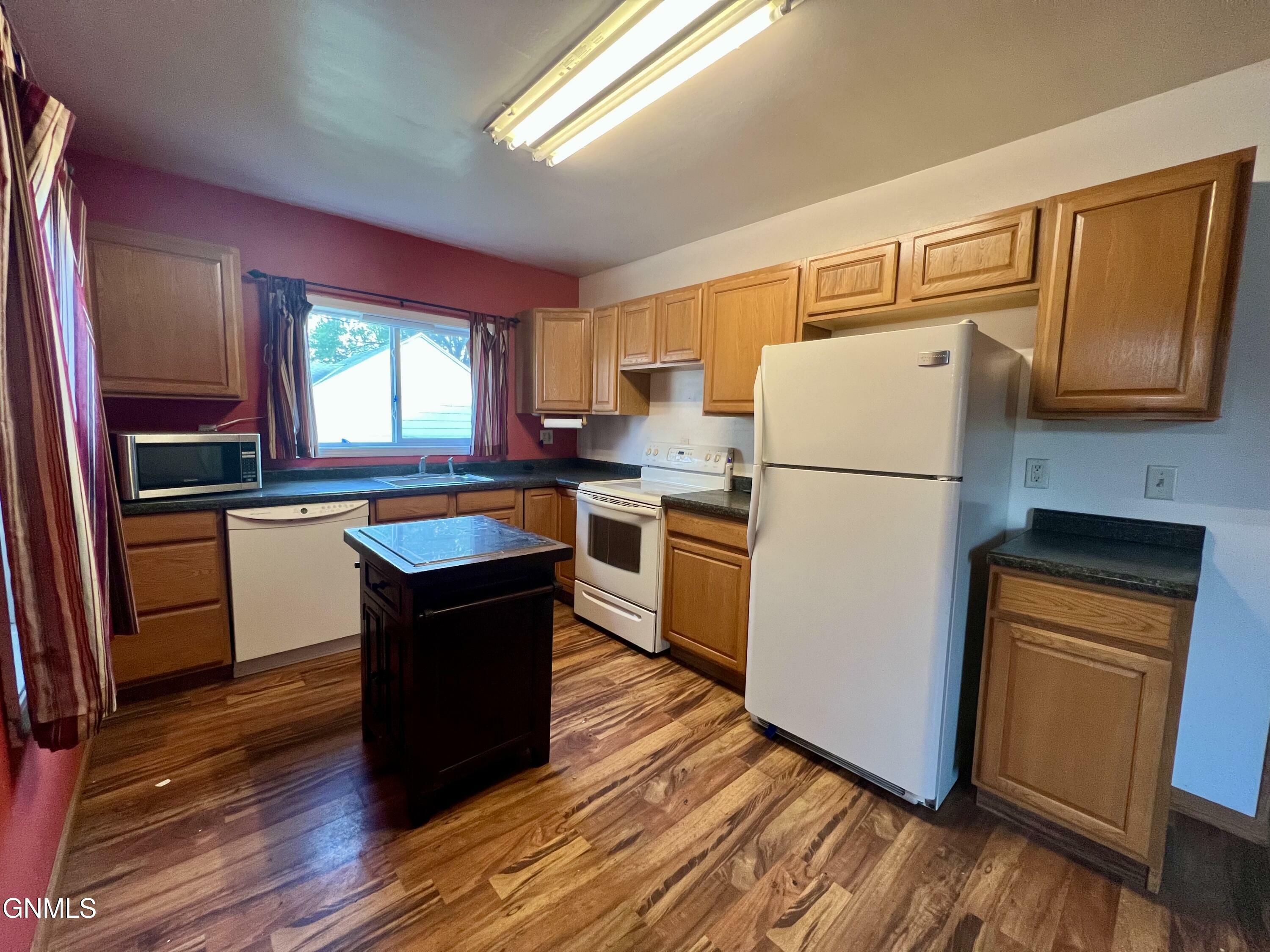 Property Photo: 16 10th Street N ND 58474
