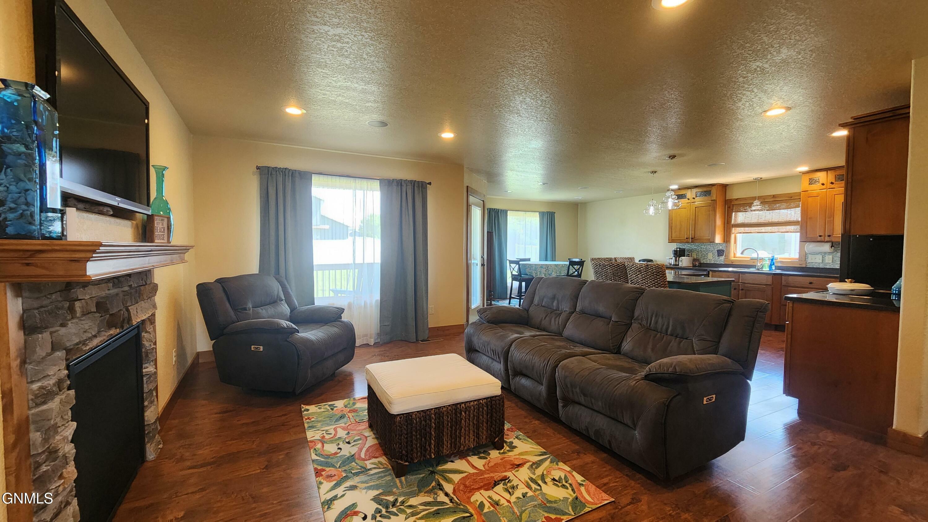 Property Photo: 518 Medora Avenue ND 58503