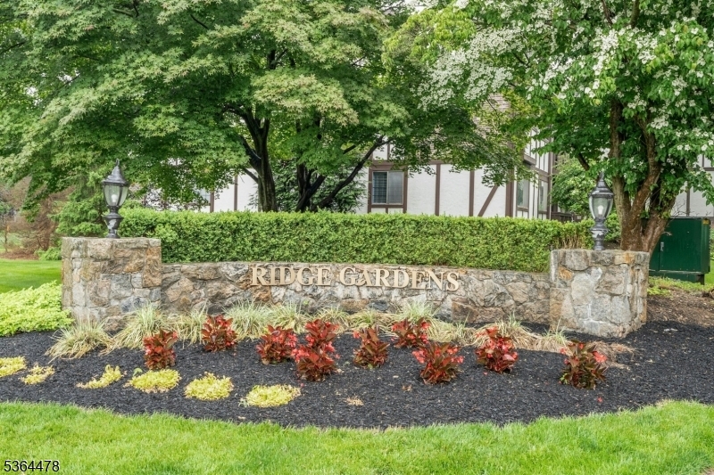 Property Photo:  905 Thoreau Ct  NJ 07430 