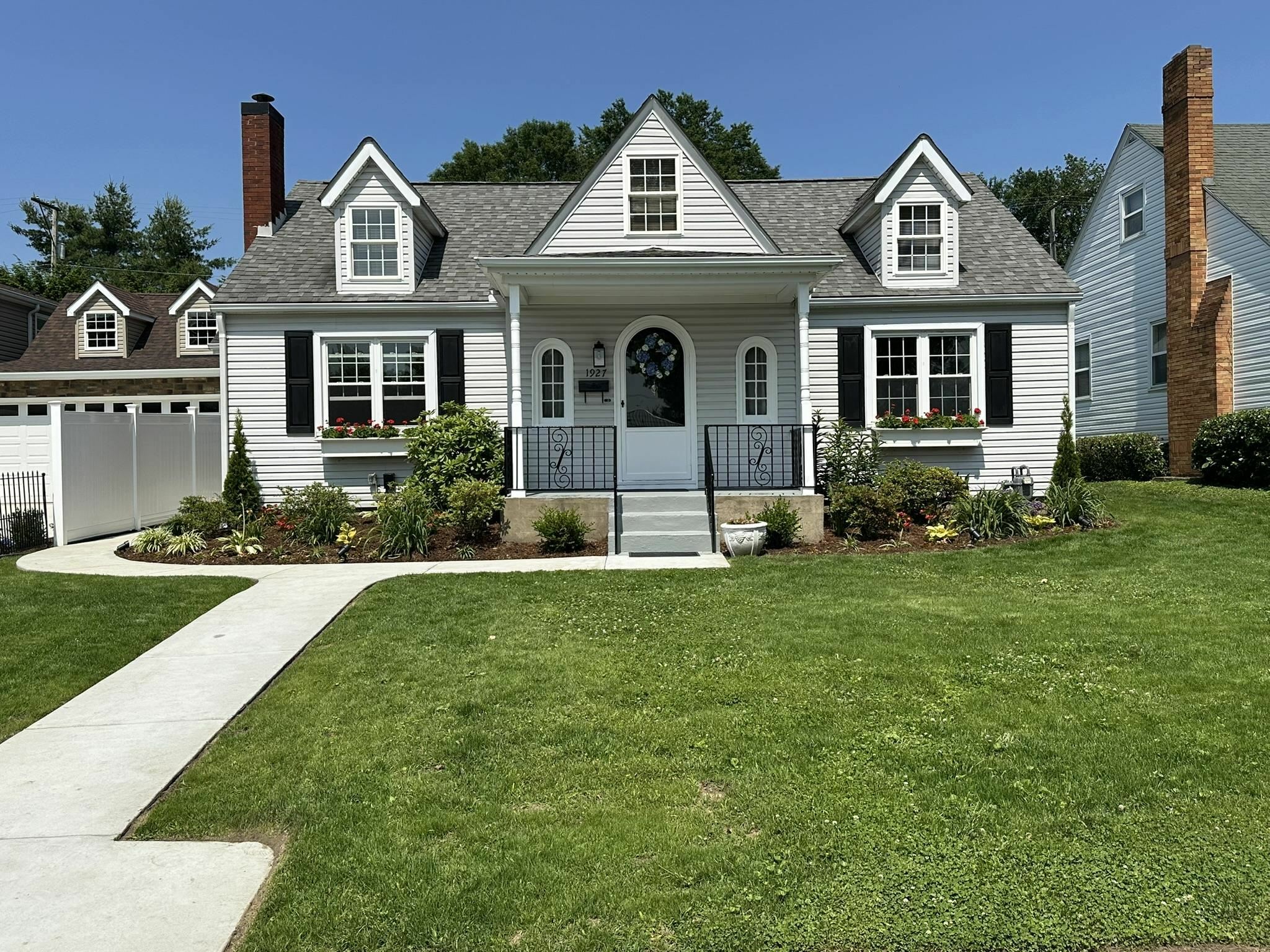 Property Photo: 1927 S 9th Street Ko-1 OH 45638