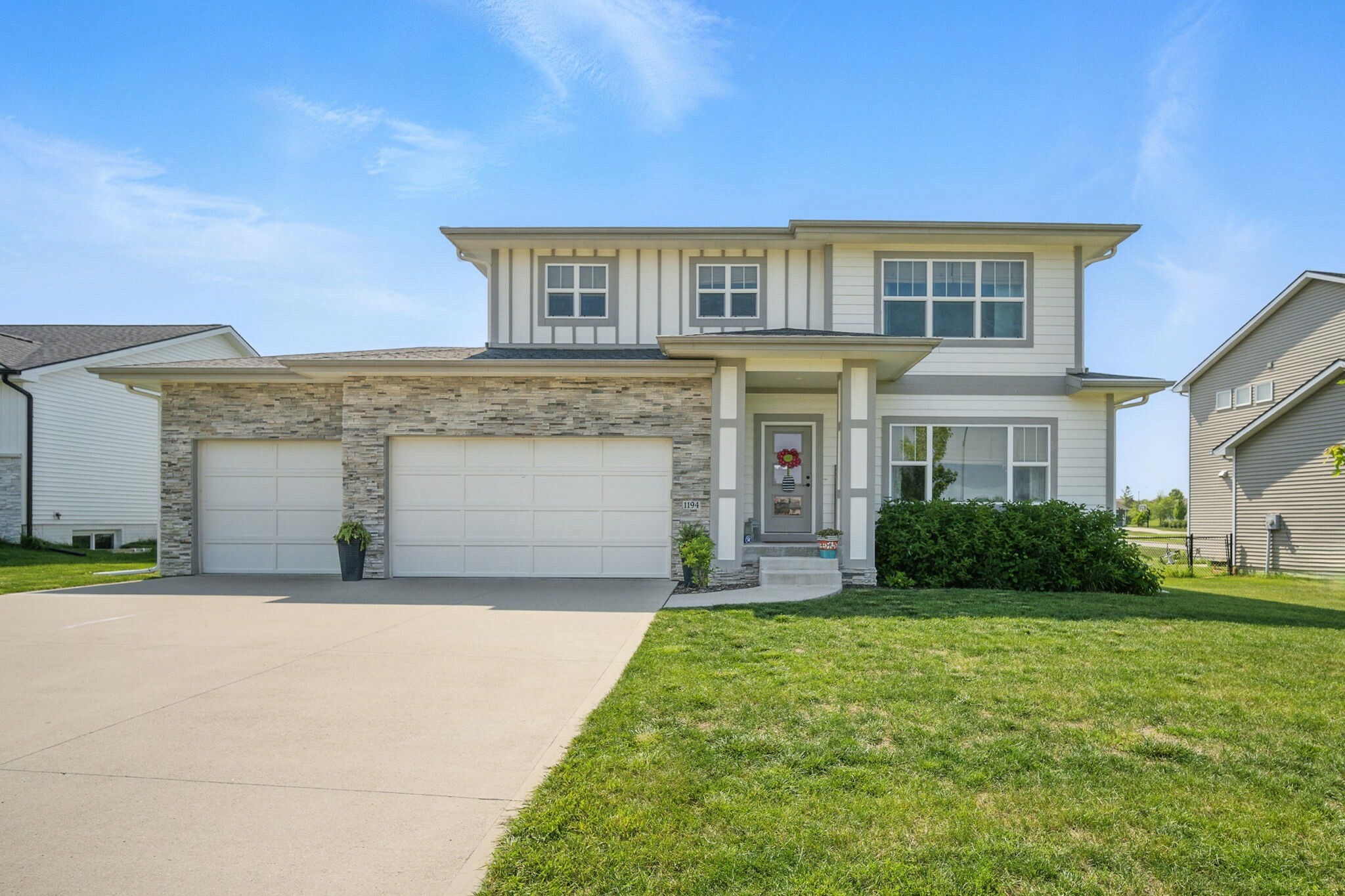 1194 89th Street  West Des Moines IA 50266 photo