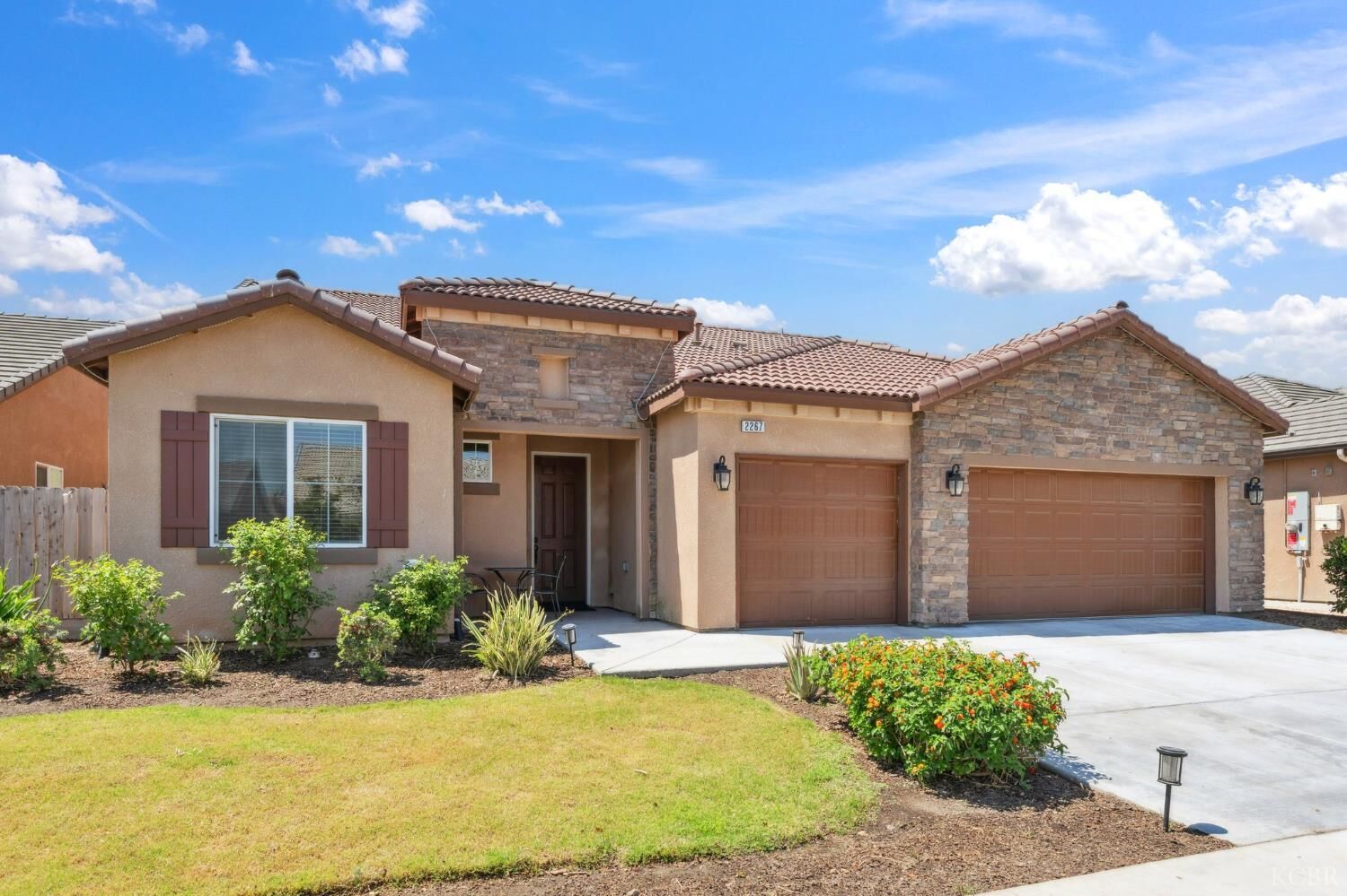 Property Photo: 2267 Muscat Place CA 93230