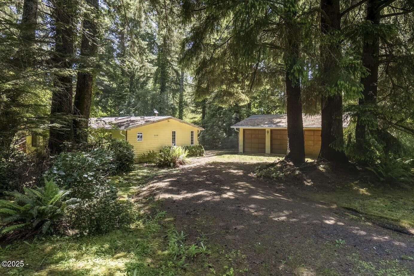 Property Photo:  240 3rd Street  OR 97369 