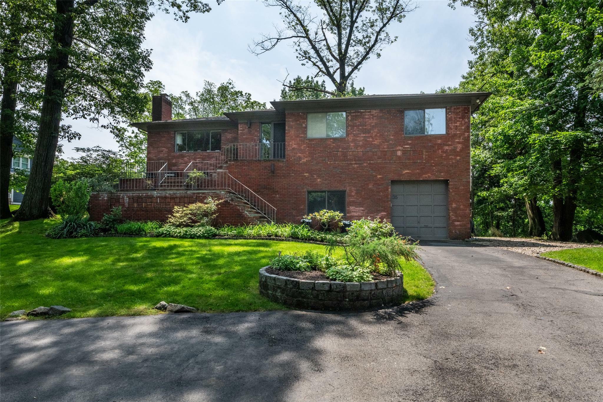 Property Photo: 35 Stone Cabin Road NY 10801