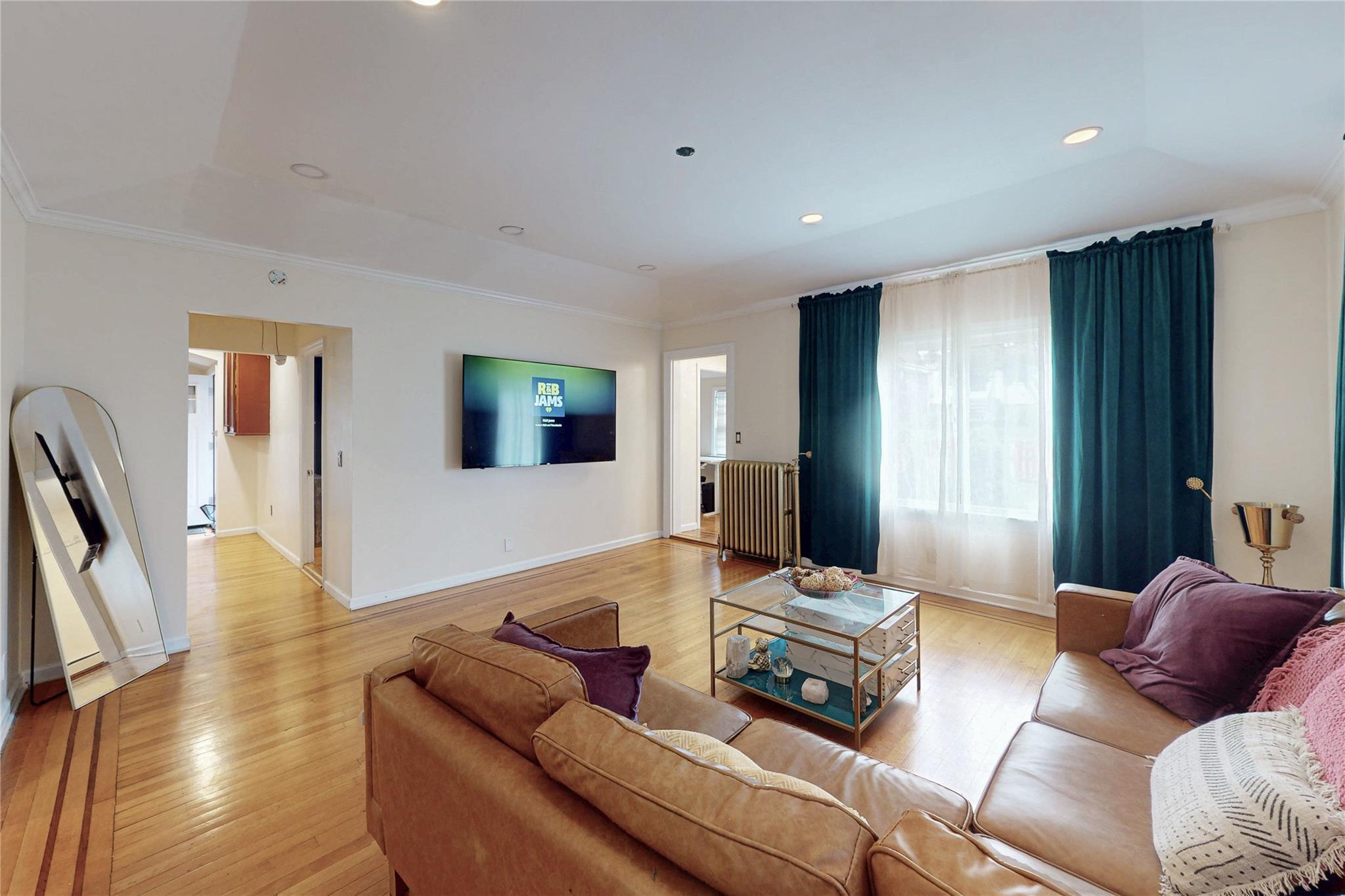 Property Photo:  33 Hollowbrook Court N  NY 10567 
