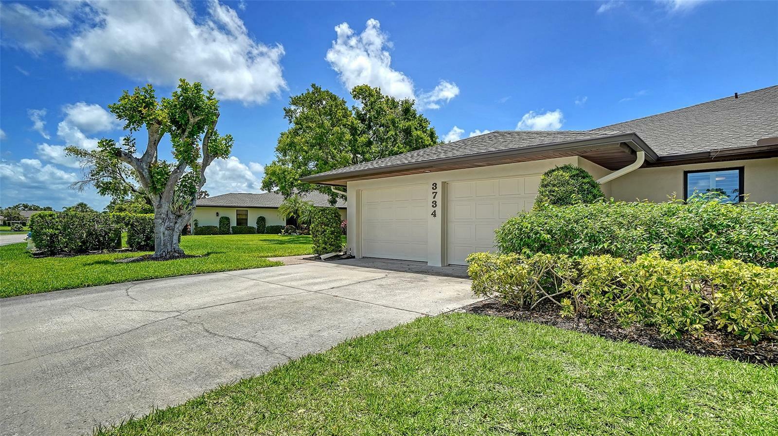 Property Photo: 3734 Ballantrae Drive 19D FL 34238