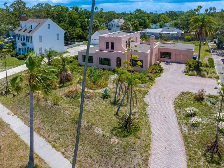 Property Photo: 43 Edgewater Drive FL 34698