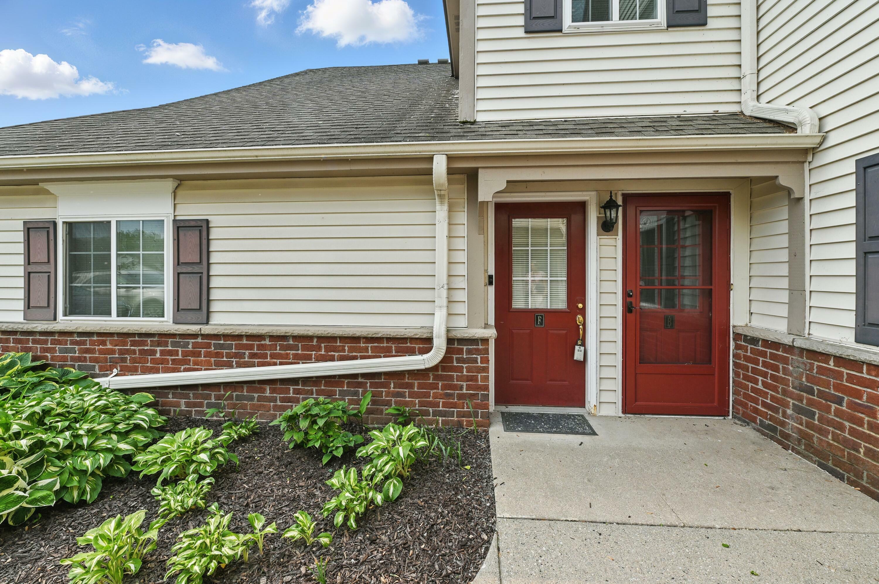 Property Photo: 584 Pewaukee Rd F WI 53072
