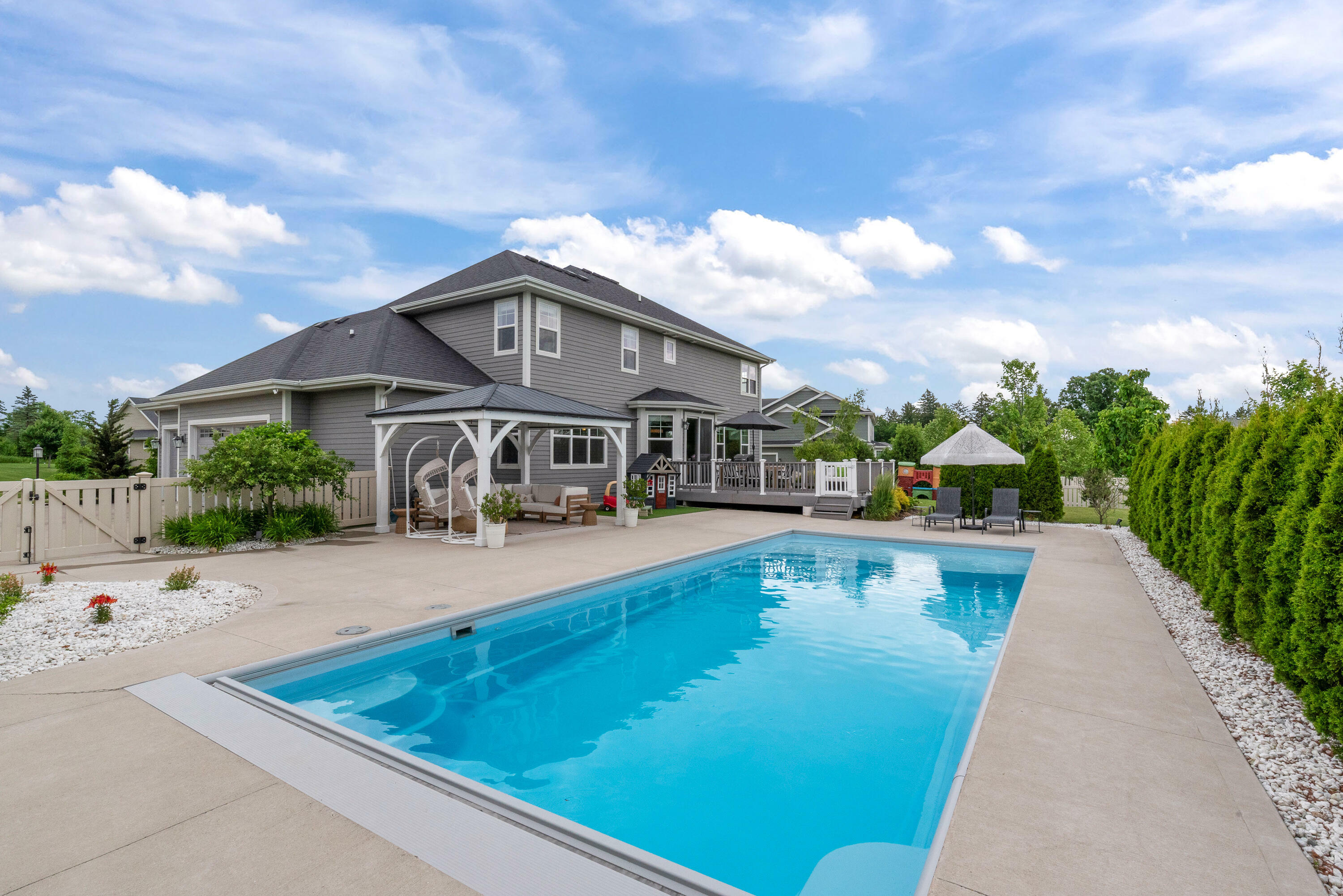 Property Photo: 7845 W Mourning Dove Ln WI 53097