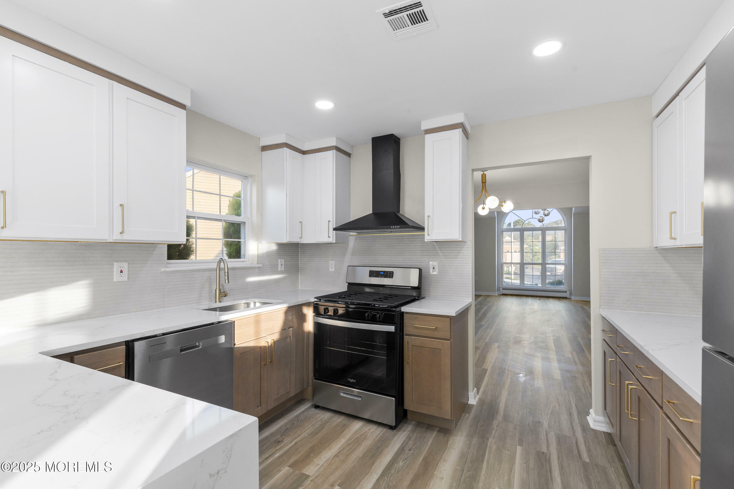 14 Gwyn Court  Toms River NJ 08757 photo