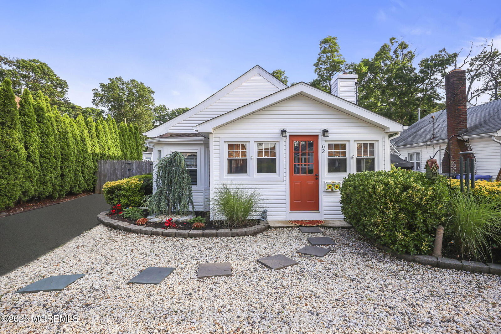 Property Photo:  62 Buckingham Road  NJ 08723 