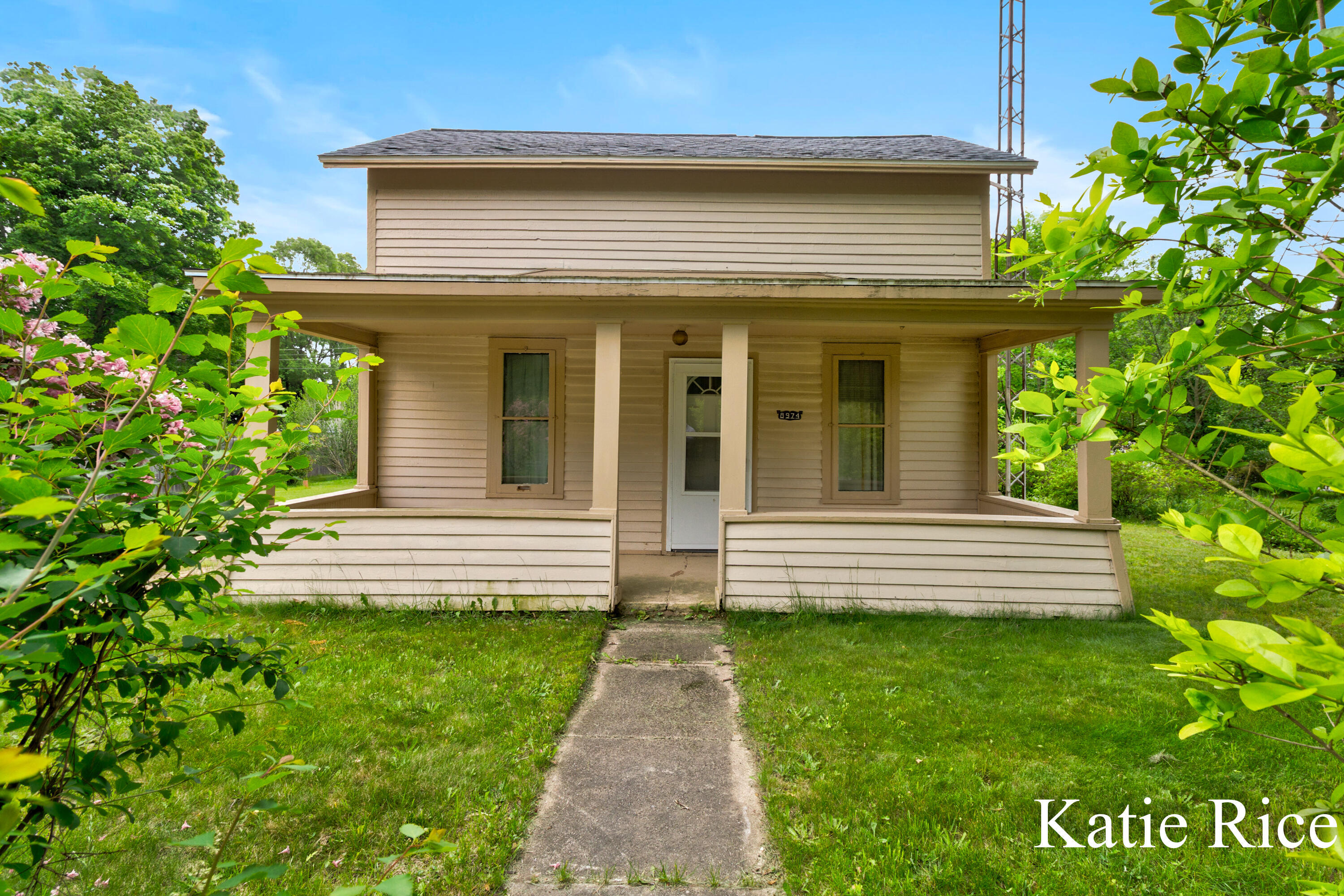 Property Photo: 8974 Park Street MI 49437