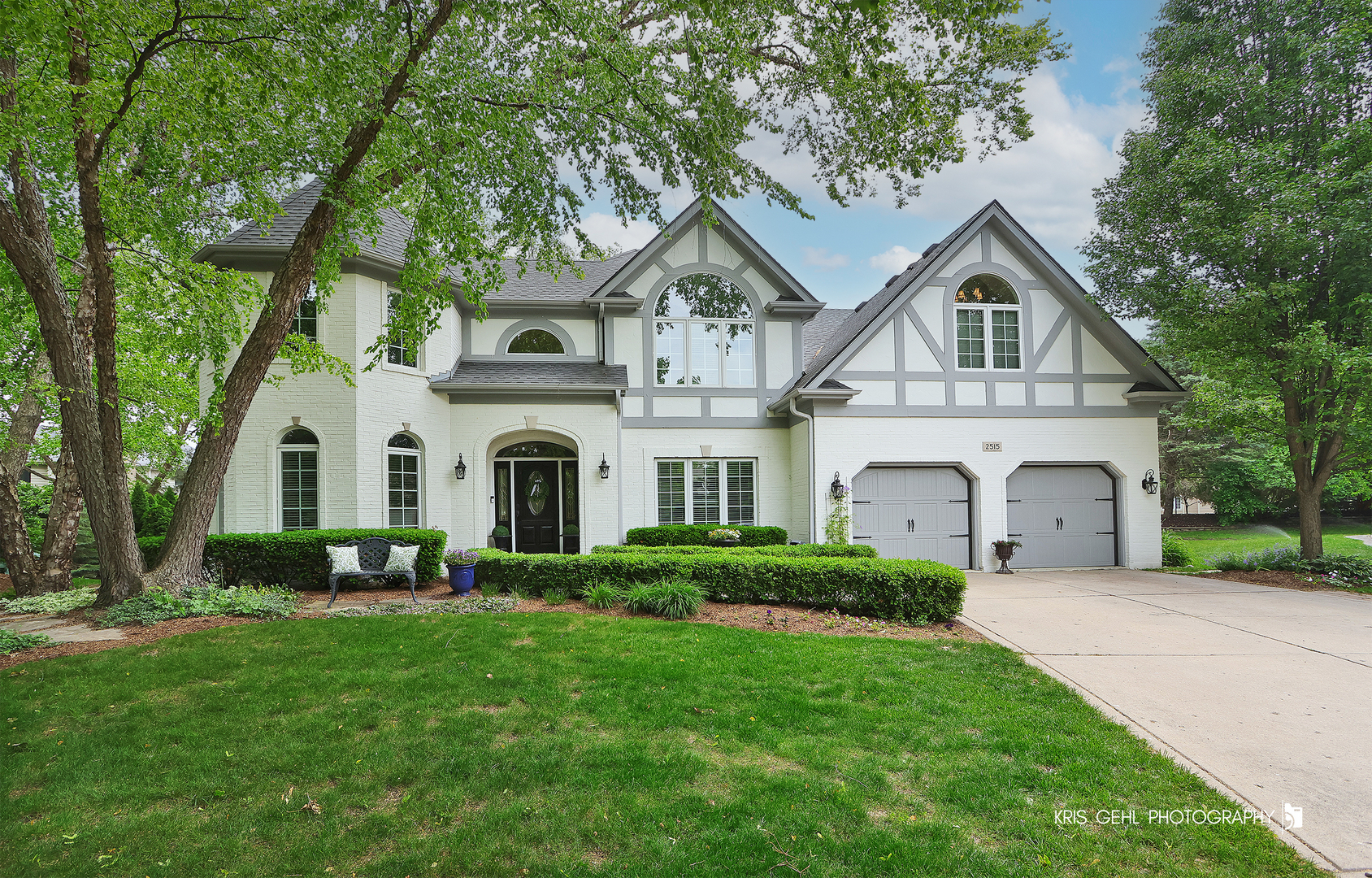 Property Photo:  2515 Thurston Court  IL 60502 