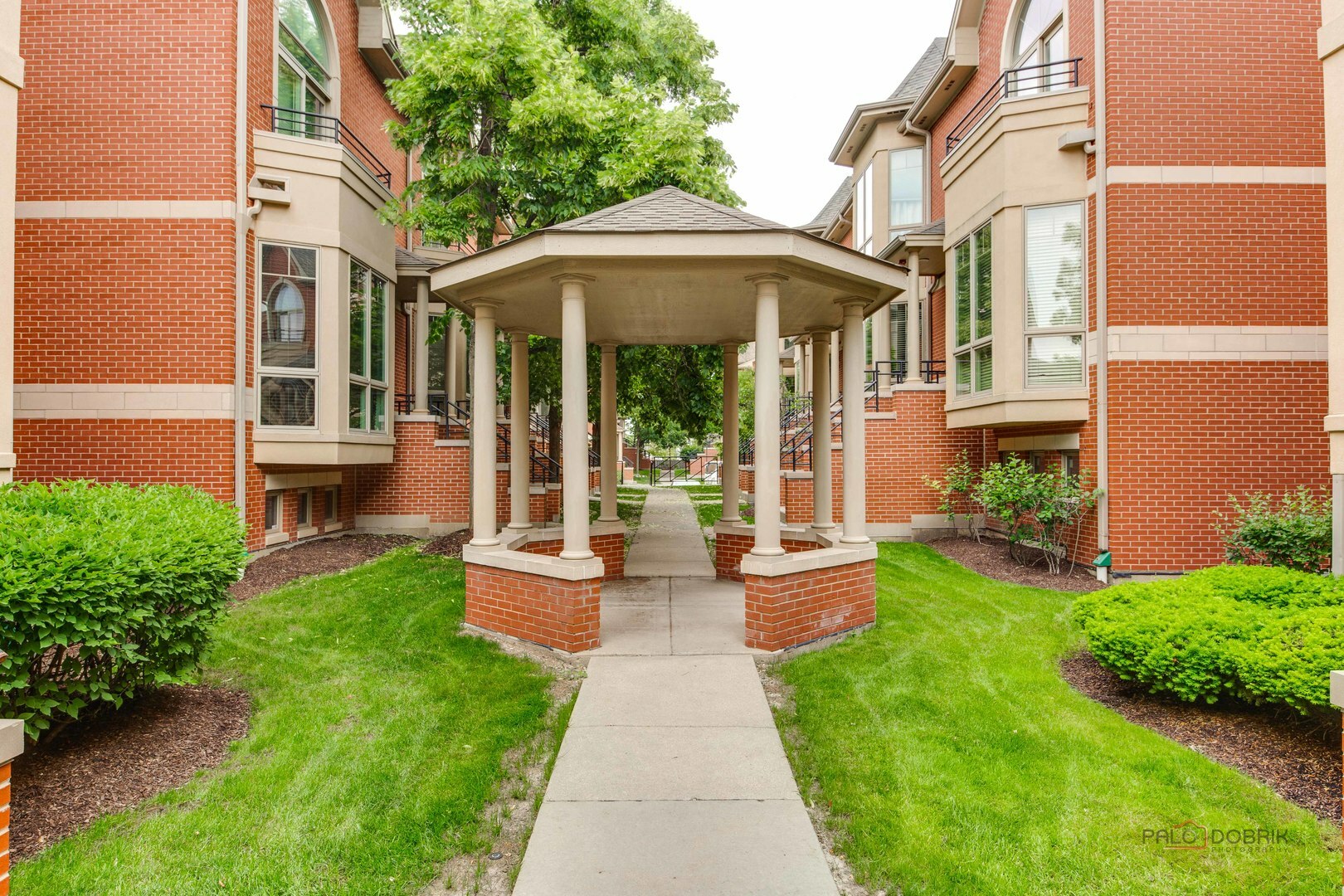 Property Photo: 42 Legacy Lane IL 60090