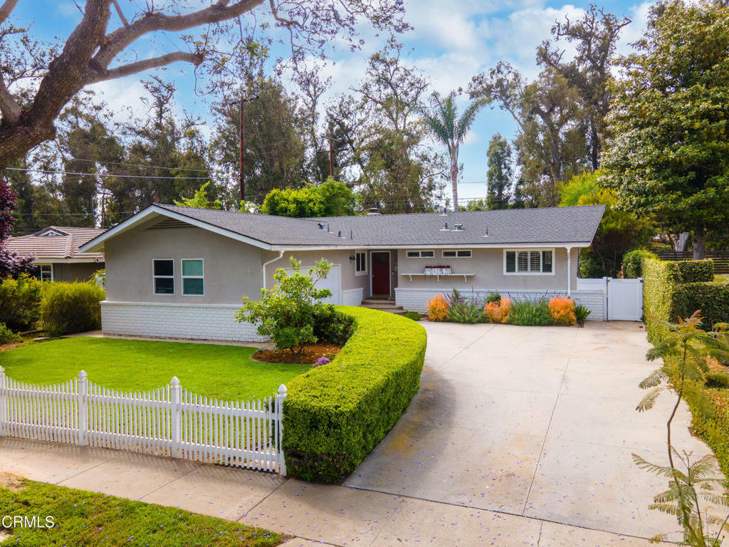 Property Photo:  5489 N Bryn Mawr Street  CA 93003 
