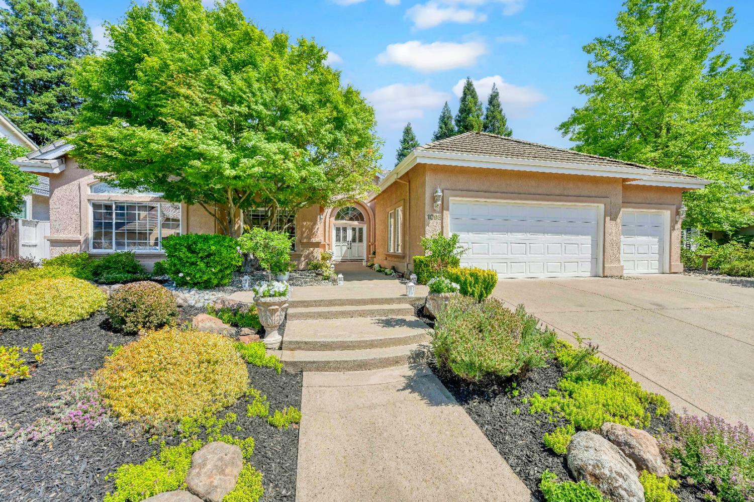 Property Photo:  1095 Hutley Way  CA 95746 