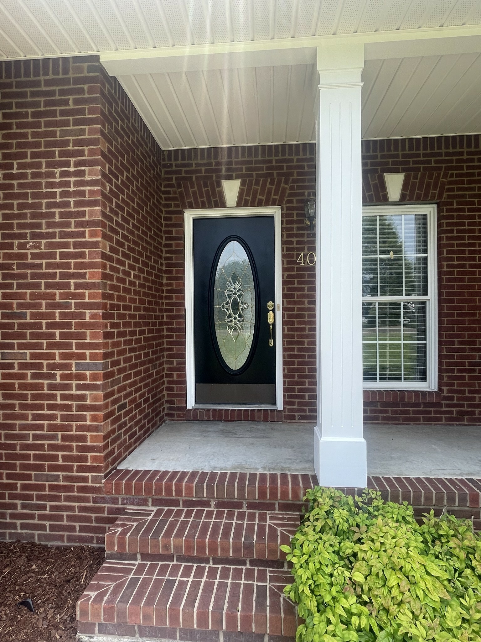 Property Photo: 407 Robins St TN 38464