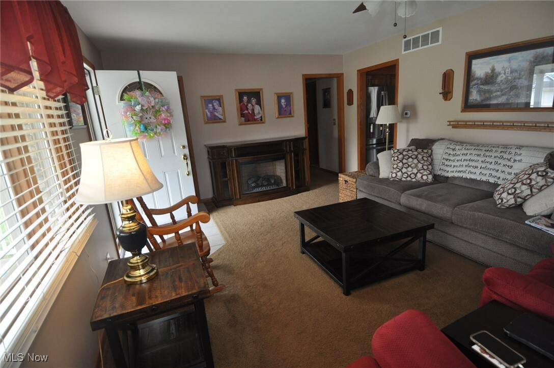 Property Photo: 1120 Griffiths Drive OH 43701