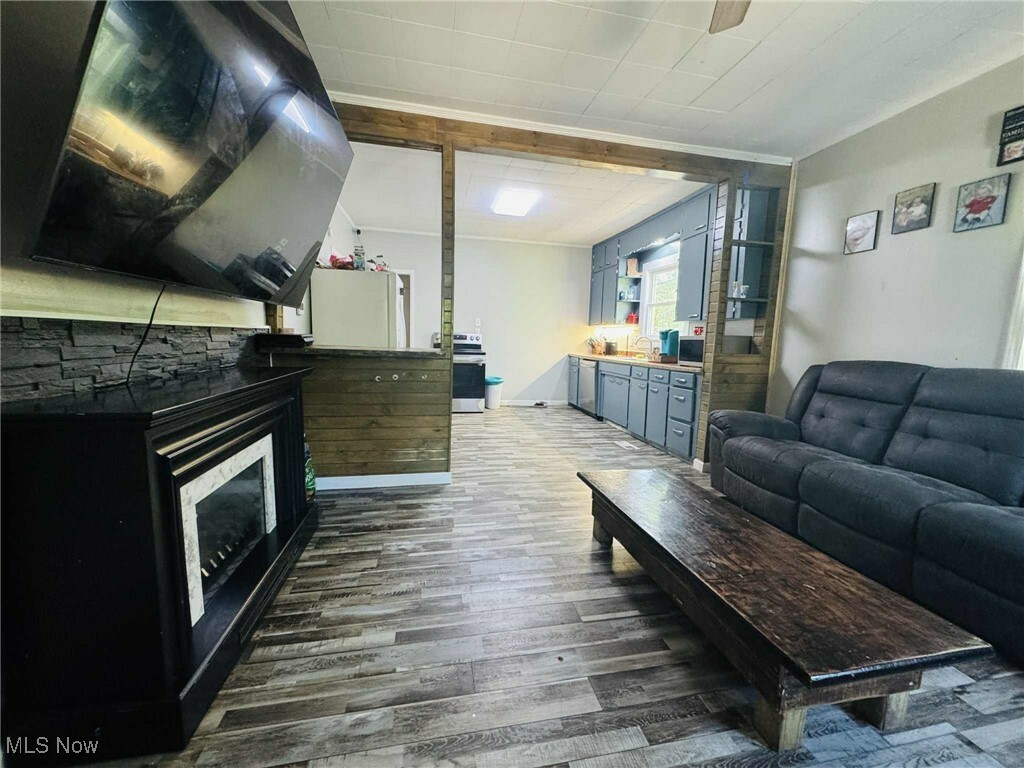 Property Photo: 2060 Chewelah Avenue OH 43701