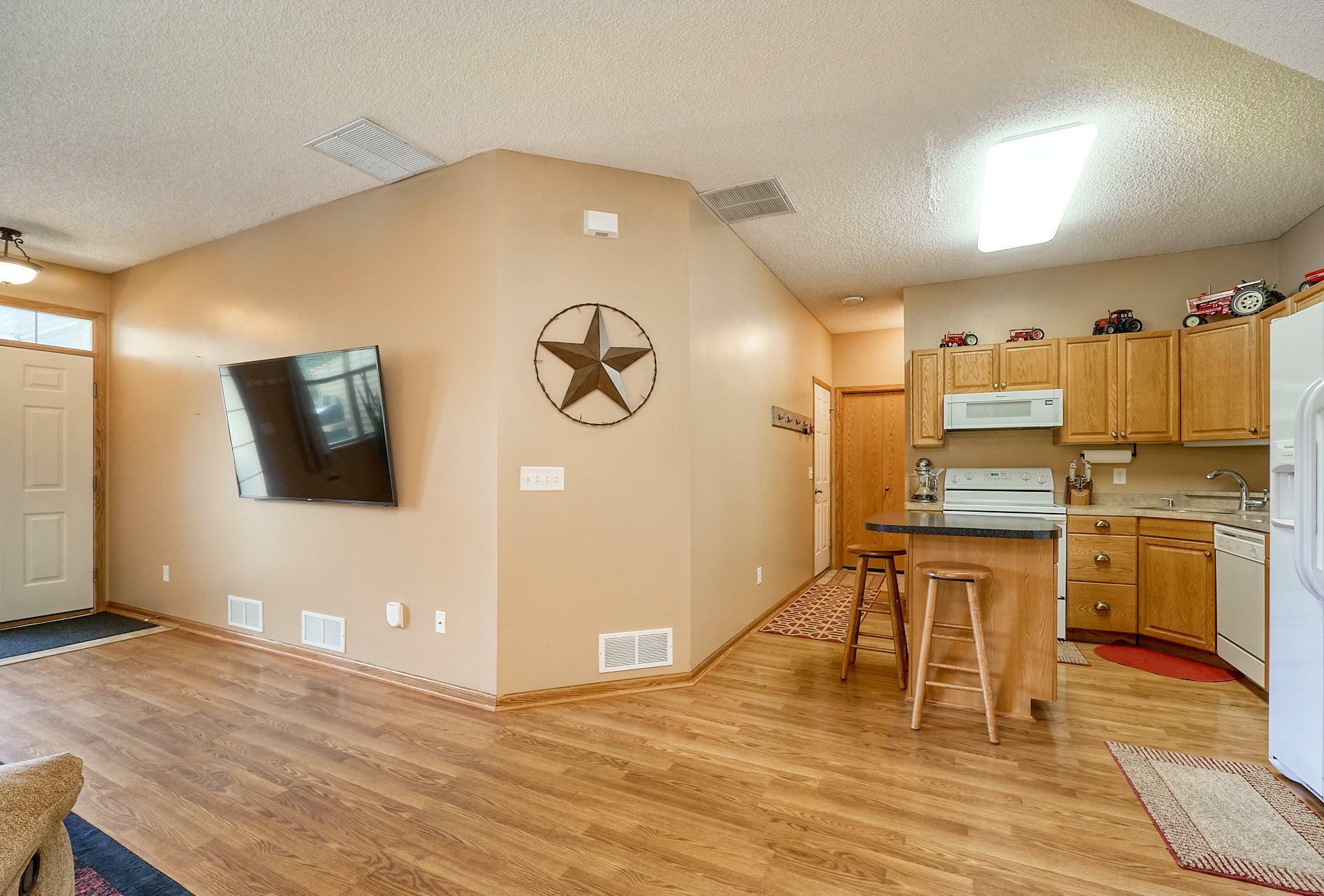 Property Photo: 1504 Independence Drive 603 MN 55057