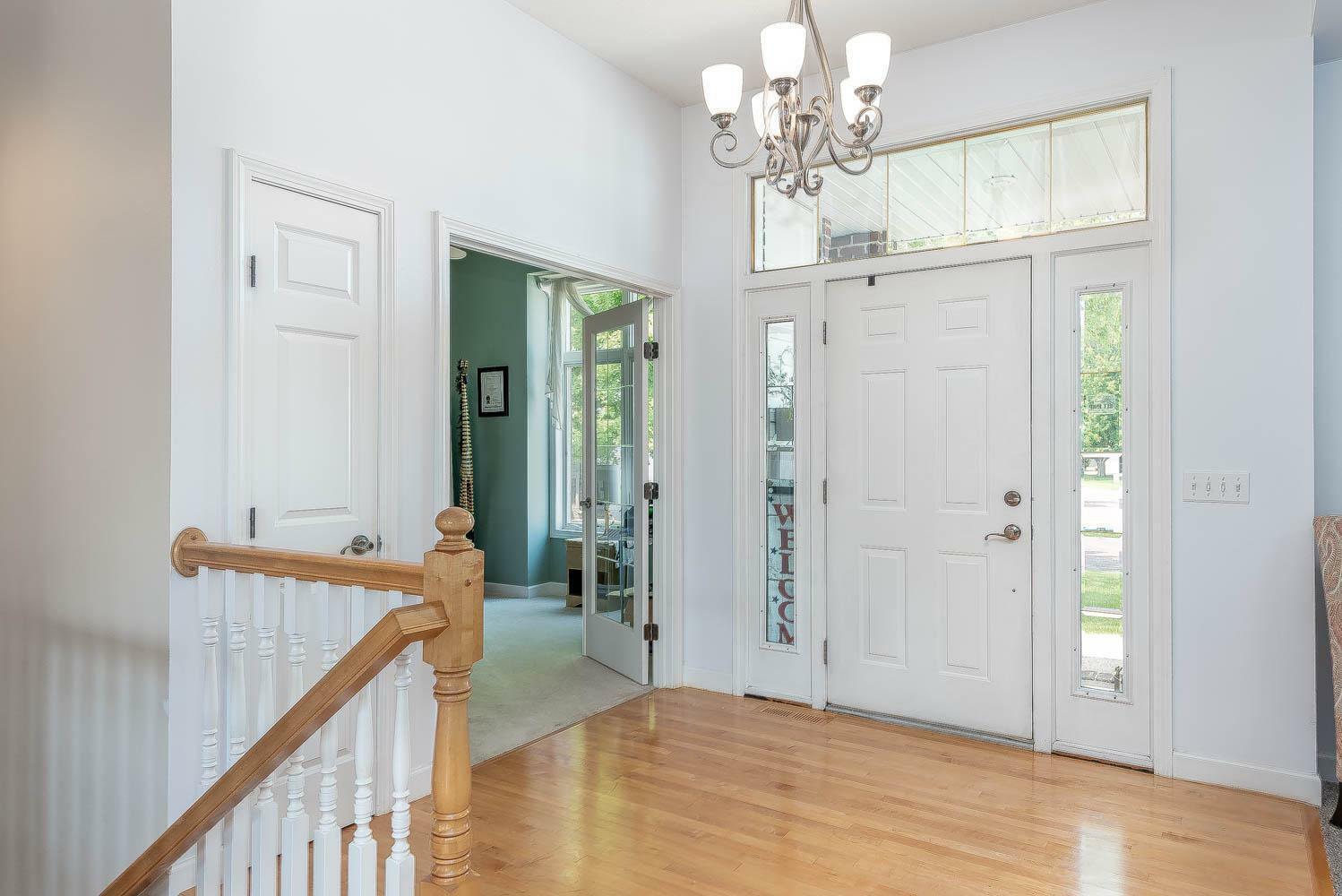 Property Photo: 125 Thissen Court MN 56001