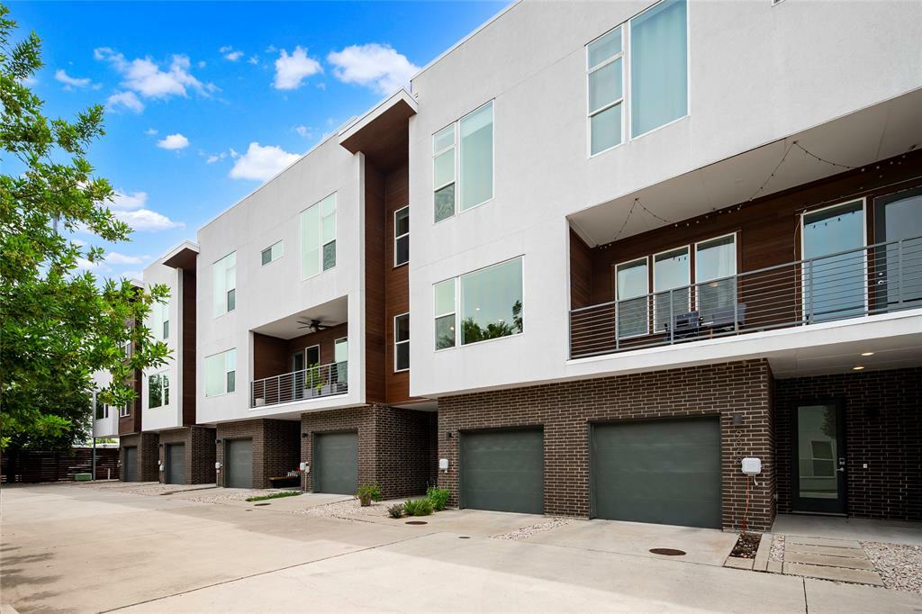 Property Photo: 9068 Corsair Place TX 75218