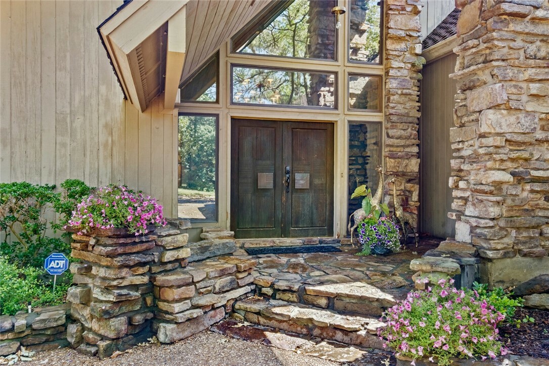 Property Photo: 1051 Peterson Avenue AR 72722