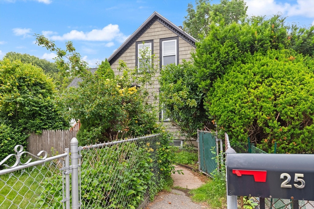 Property Photo:  25 Fulton St  MA 02155 