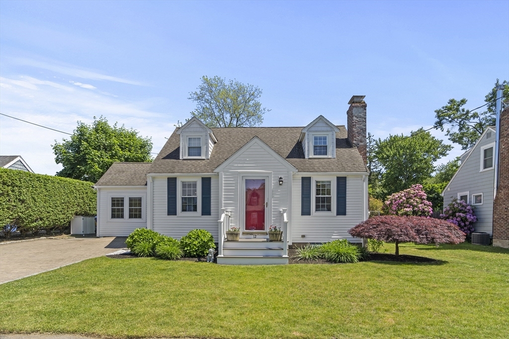 12 Willow St  Wakefield MA 01880 photo