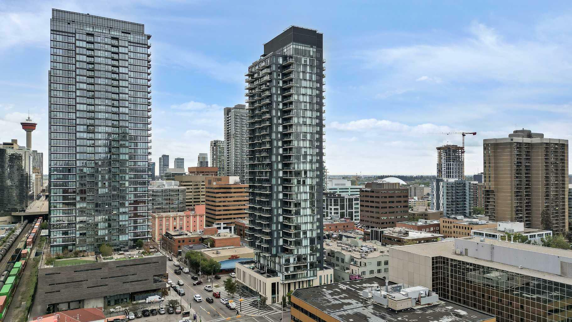 Property Photo: 1010 6 Street SW 705 AB T2R 1B4