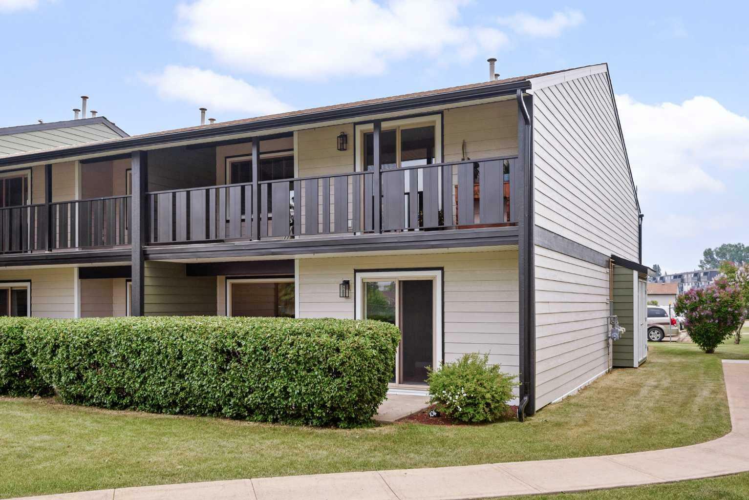 Property Photo: 54 Bell Street 204 AB T4R 1M8